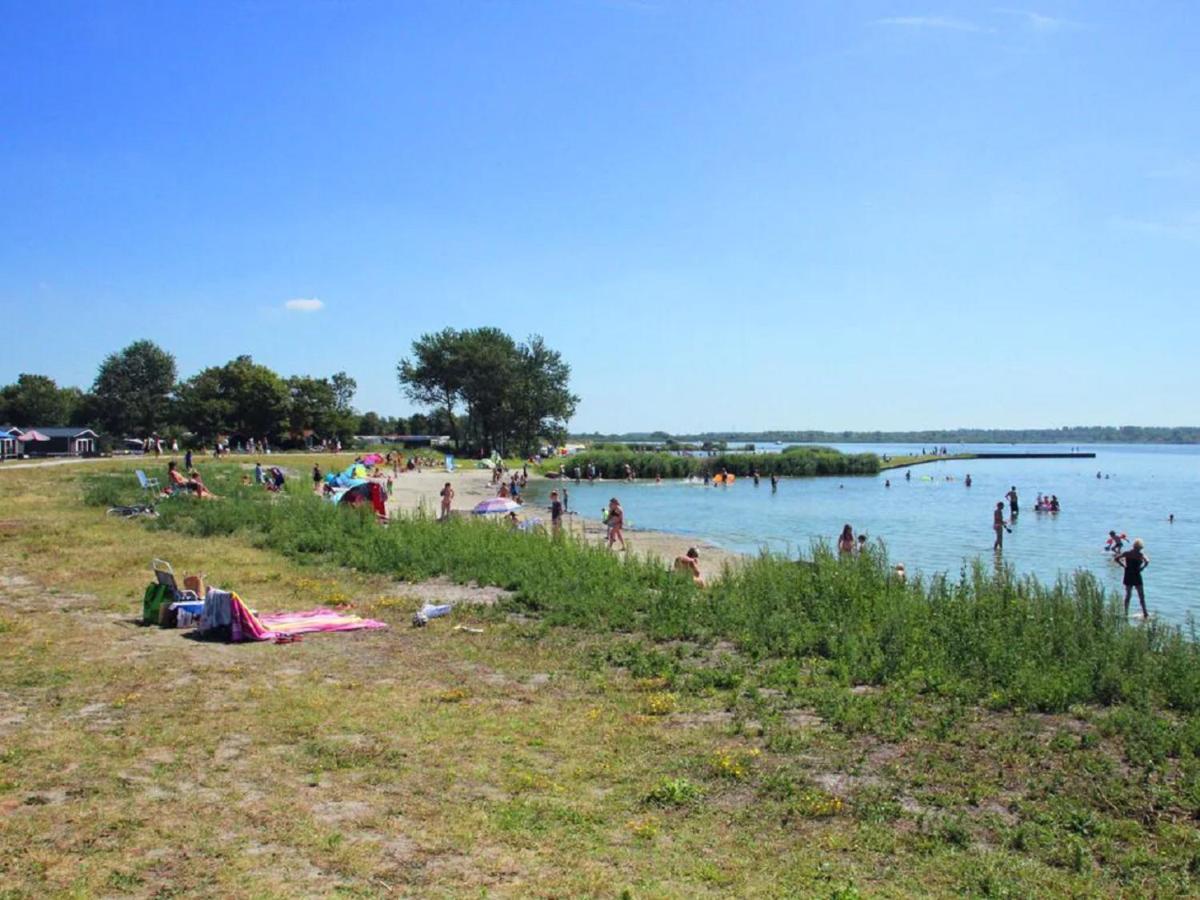Chalet Op Camping Lauwersoog Met 3 Slaapkamers En Vaatwasser - Joycasa Luaran gambar